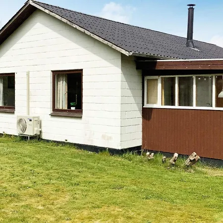 6 Person In Norre Nebel-by Traum *