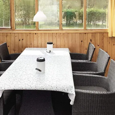 6 Person In Norre Nebel-by Traum