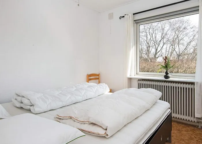 6 Person In Norre Nebel-by Traum * Norre Nebel